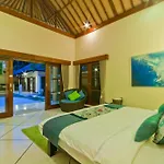 Villa Mango - 3 Bedroom Villa In Seminyak