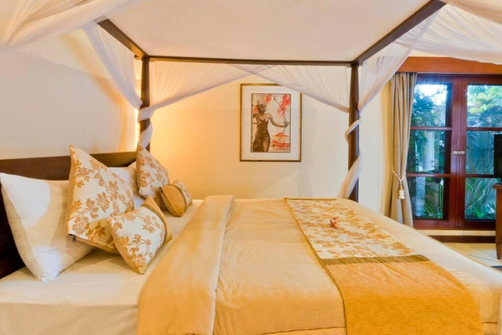 Mango - 3 Bedroom In Villa *