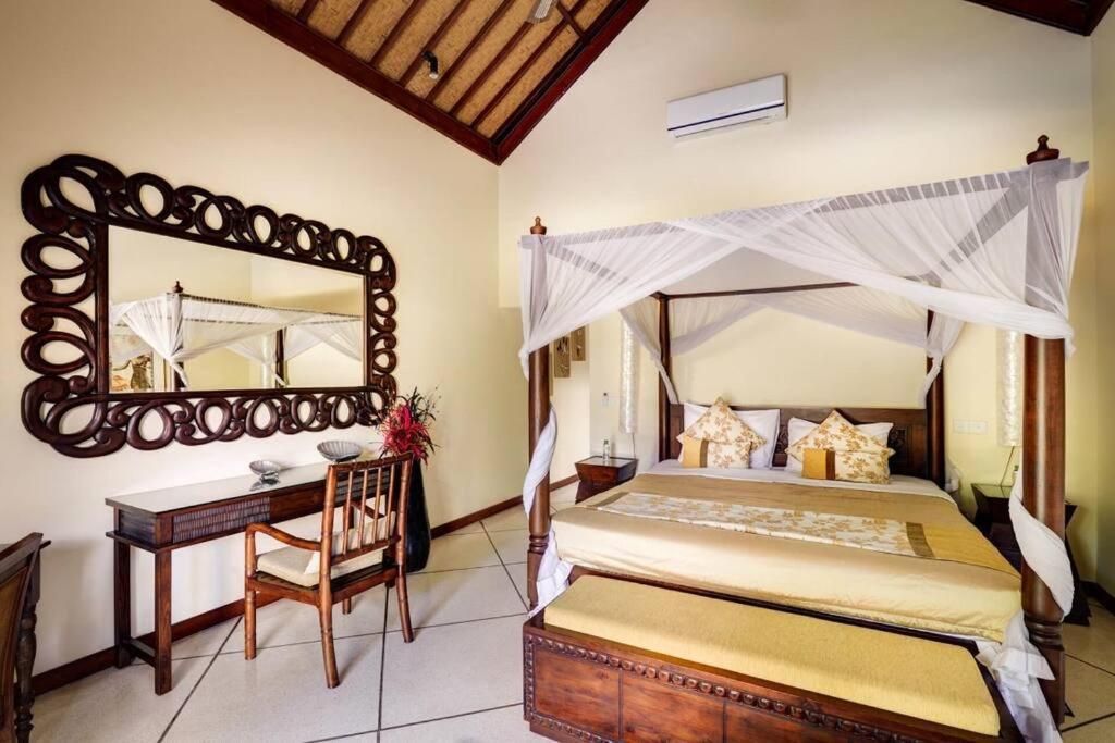Villa Mango - 3 Bedroom In *